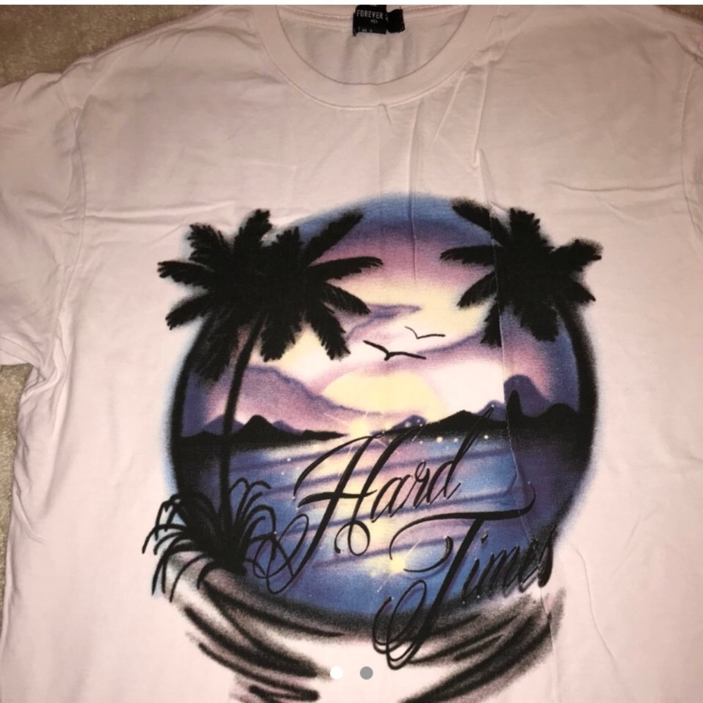 Forever 21 T-Shirt for both men and women 🌴💜